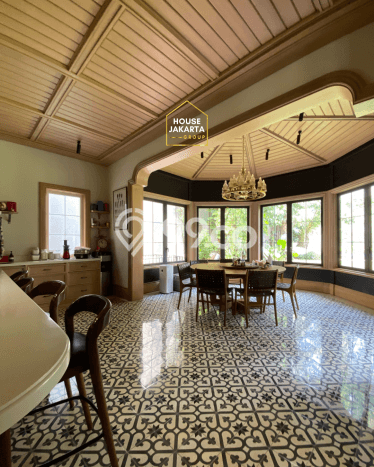 Rumah Luxury Modern Tanpa Renovasi di Pondok Indah Jakarta Selatan Rumah Luxury Modern Tanpa Renovasi di Pondok Indah Jakarta Selatan