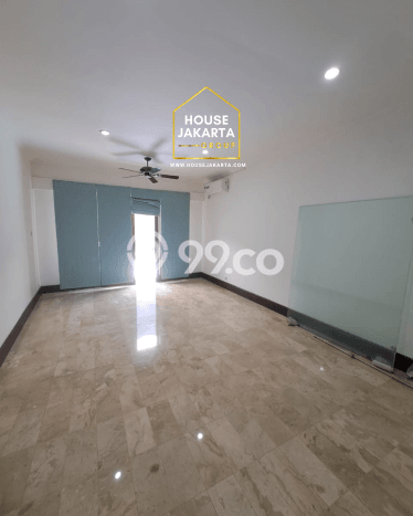 Hunian Mewah Siap Huni LT 700m2 di Kebayoran Baru, Jakarta Selatan Hunian Mewah Siap Huni LT 700m2 di Kebayoran Baru, Jakarta Selatan