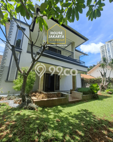 Hunian Mewah Siap Huni LT 700m2 di Kebayoran Baru, Jakarta Selatan Hunian Mewah Siap Huni LT 700m2 di Kebayoran Baru, Jakarta Selatan