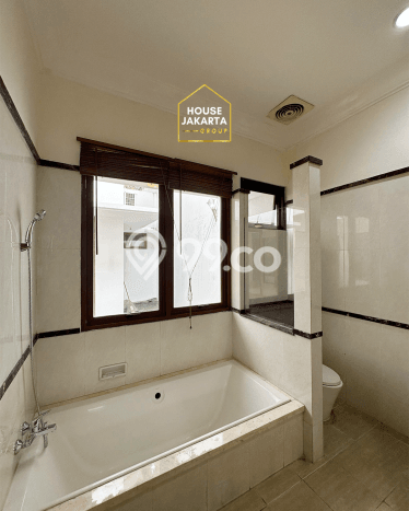 Jual Rumah Mewah Elegan Dengan View Cantik di Antasari, Jakarta Selatan Jual Rumah Mewah Elegan Dengan View Cantik di Antasari, Jakarta Selatan