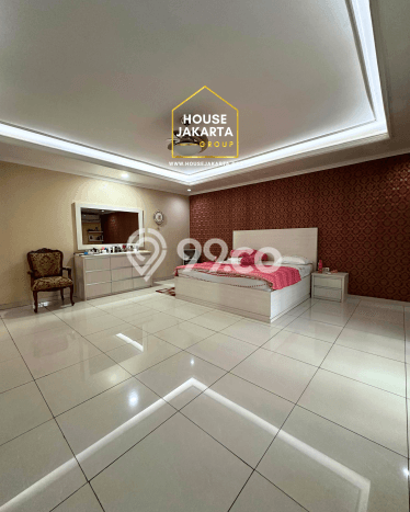 For Sale! Premium House LT 899m2 Desain Modern di Cipete For Sale! Premium House LT 899m2 Desain Modern di Cipete