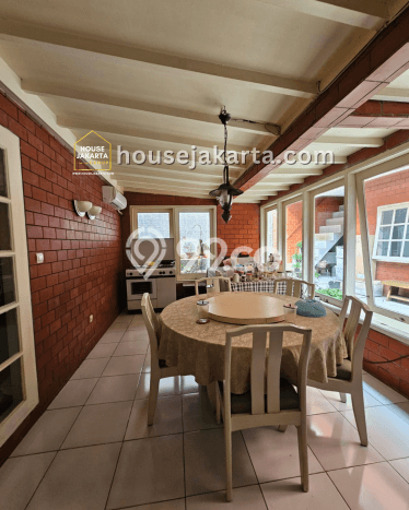 Hunian Mewah Dijual LT 371m2 di Kebayoran Baru, Jakarta Selatan Hunian Mewah Dijual LT 371m2 di Kebayoran Baru, Jakarta Selatan