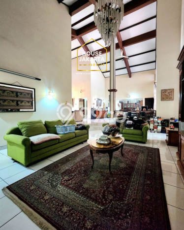 Rumah Elit Modern Siap Huni di Warung Buncit Jakarta Selatan Rumah Elit Modern Siap Huni di Warung Buncit Jakarta Selatan