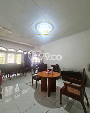Rumah Mewah LB 280m2 Siap Pakai Desain Elegan di Senopati, Jakarta Selatan Rumah Mewah LB 280m2 Siap Pakai Desain Elegan di Senopati, Jakarta Selatan