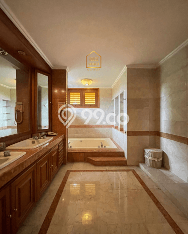 Rumah Elit LB 1440m2 Siap Huni Desain Elegan di Pondok Indah, Jakarta Selatan Rumah Elit LB 1440m2 Siap Huni Desain Elegan di Pondok Indah, Jakarta Selatan