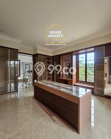 Rumah Elit LB 1100m2 Siap Pakai Desain Elegan di Kemang, Jakarta Selatan Rumah Elit LB 1100m2 Siap Pakai Desain Elegan di Kemang, Jakarta Selatan