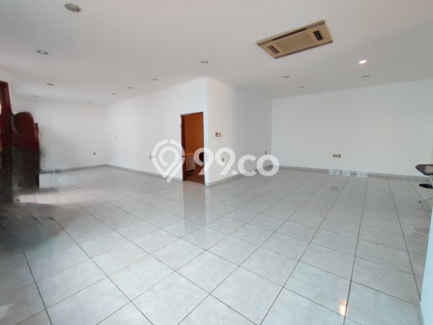 Ruko Kawasan Wahid Hasyim, Luas 700m², Pusat Komersial, Siap Operasi Ruko Kawasan Wahid Hasyim, Luas 700m², Pusat Komersial, Siap Operasi