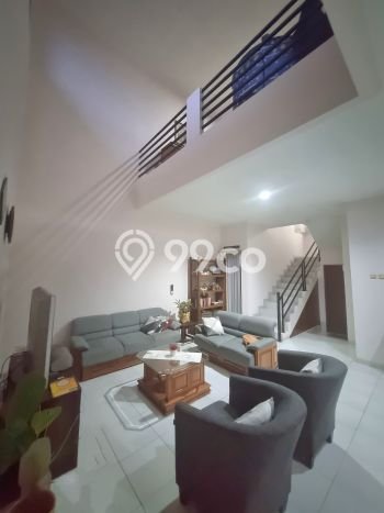 Rumah Mewah LB 278m2 Siap Huni Desain Elegan di Cigadung, Bandung Rumah Mewah LB 278m2 Siap Huni Desain Elegan di Cigadung, Bandung