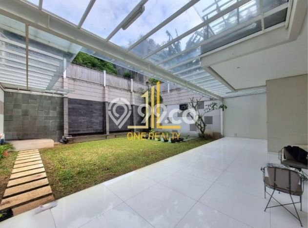Jual Rumah Luas Elegan Dengan View Eksklusif di Dago Pakar, Bandung Jual Rumah Luas Elegan Dengan View Eksklusif di Dago Pakar, Bandung