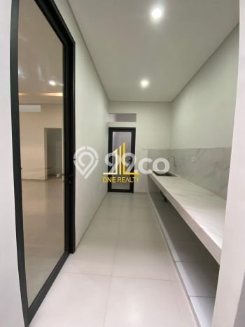 Dijual Rumah Luas Elegan Dengan View Cantik di Setra Duta, Bandung Dijual Rumah Luas Elegan Dengan View Cantik di Setra Duta, Bandung