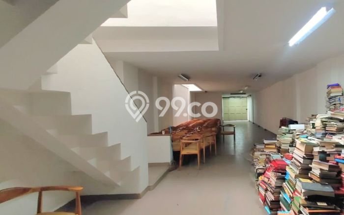 FOR SALE! Ruko di Bandung Kulon Bandung, LT 240m2, LB 350m2 FOR SALE! Ruko di Bandung Kulon Bandung, LT 240m2, LB 350m2