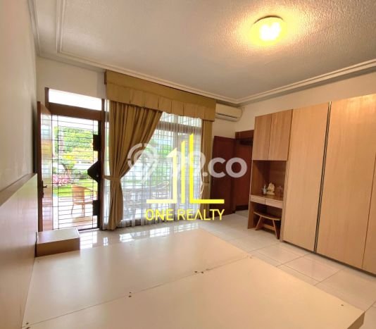 Rumah Elit LB 500m2 Siap Huni Desain Elegan di Setra Sari, Bandung Rumah Elit LB 500m2 Siap Huni Desain Elegan di Setra Sari, Bandung