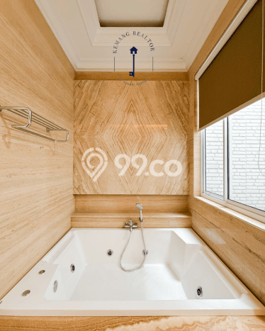 Rumah Elit LB 1000m2 Siap Pakai Desain Elegan di Pondok Indah, Jakarta Selatan Rumah Elit LB 1000m2 Siap Pakai Desain Elegan di Pondok Indah, Jakarta Selatan