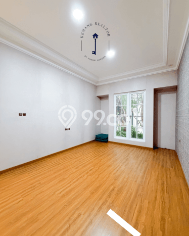 Rumah Elit LB 1000m2 Siap Pakai Desain Elegan di Pondok Indah, Jakarta Selatan Rumah Elit LB 1000m2 Siap Pakai Desain Elegan di Pondok Indah, Jakarta Selatan