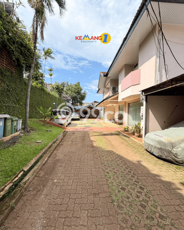 Dijual Rumah Premium dengan Fasilitas Sekitar Lengkap di Kebayoran Baru, Jakarta Selatan Dijual Rumah Premium dengan Fasilitas Sekitar Lengkap di Kebayoran Baru, Jakarta Selatan