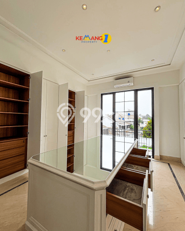 Rumah Elit Modern Tanpa Renovasi di Kemang Jakarta Selatan Rumah Elit Modern Tanpa Renovasi di Kemang Jakarta Selatan