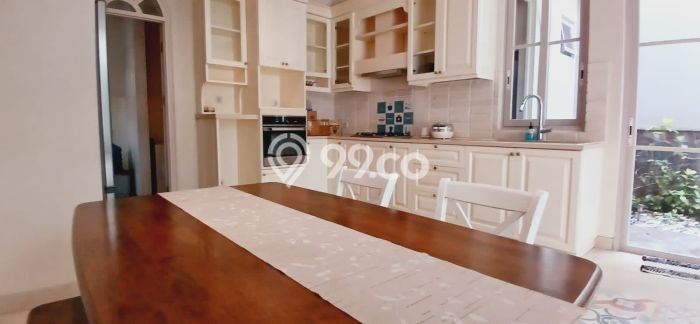 Disewakan Rumah Strategis LT 350m2 / LB 400m2 di Cipete, Jakarta Selatan Disewakan Rumah Strategis LT 350m2 / LB 400m2 di Cipete, Jakarta Selatan