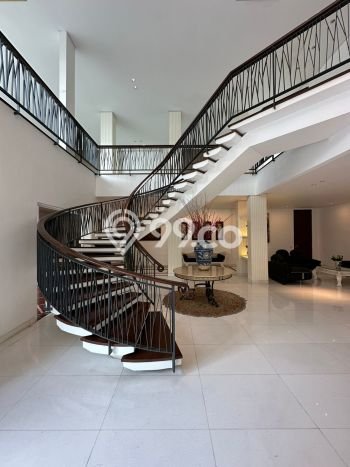 For Sale Rumah Mewah Exclusive di Menteng, Jakarta Pusat For Sale Rumah Mewah Exclusive di Menteng, Jakarta Pusat