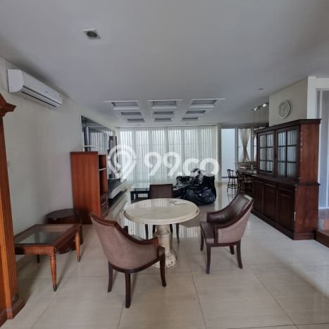 Disewakan Rumah Harga Terjangkau di Pondok Indah Jakarta Selatan dengan 4 Kamar Tidur Disewakan Rumah Harga Terjangkau di Pondok Indah Jakarta Selatan dengan 4 Kamar Tidur