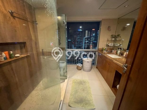 Dijual Apartemen Prestisius di Mega Kuningan 6 Kamar & 3 Kamar Mandi Dijual Apartemen Prestisius di Mega Kuningan 6 Kamar & 3 Kamar Mandi
