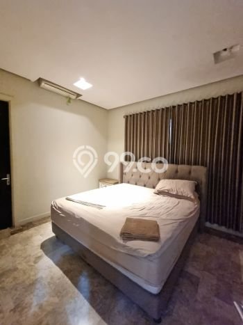 Rumah Tenang di Pondok Indah, 4 KM, LT 570m² LB 500m² Rumah Tenang di Pondok Indah, 4 KM, LT 570m² LB 500m²