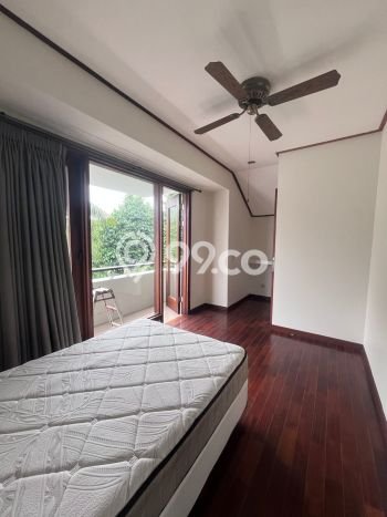 Hunian Ideal dengan LT 300m2 & LB 350m2 Disewakan di Cipete Hunian Ideal dengan LT 300m2 & LB 350m2 Disewakan di Cipete