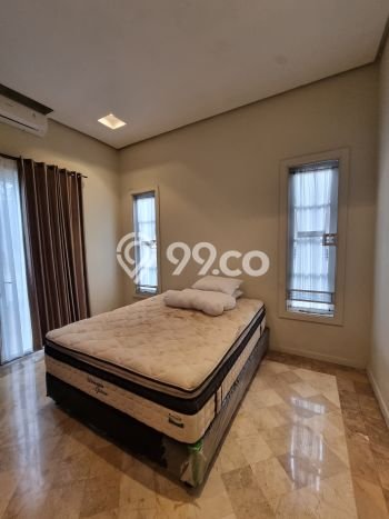 Rumah Tenang di Pondok Indah, 4 KM, LT 570m² LB 500m² Rumah Tenang di Pondok Indah, 4 KM, LT 570m² LB 500m²