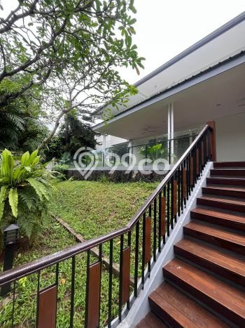 Hunian Minimalis Disewakan di Cipete Jakarta Selatan 4 KT & 4 KM Hunian Minimalis Disewakan di Cipete Jakarta Selatan 4 KT & 4 KM
