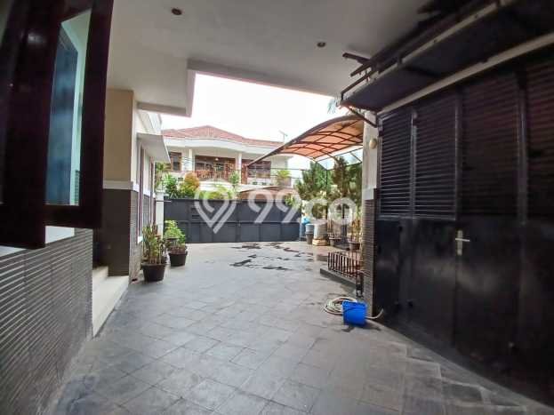 Dijual Rumah Premium dengan Fasilitas Sekitar Lengkap di Kebon Jeruk, Jakarta Barat Dijual Rumah Premium dengan Fasilitas Sekitar Lengkap di Kebon Jeruk, Jakarta Barat