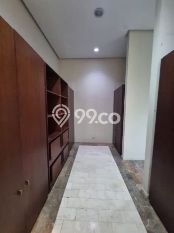 Rumah Tenang di Pondok Indah, 4 KM, LT 570m² LB 500m² Rumah Tenang di Pondok Indah, 4 KM, LT 570m² LB 500m²