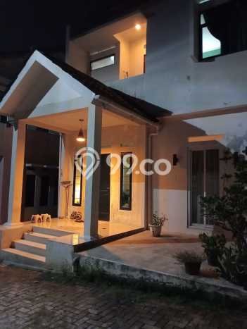 Rumah Modern 4 KT di Cirendeu Jakarta Selatan Semi Furnished Rumah Modern 4 KT di Cirendeu Jakarta Selatan Semi Furnished
