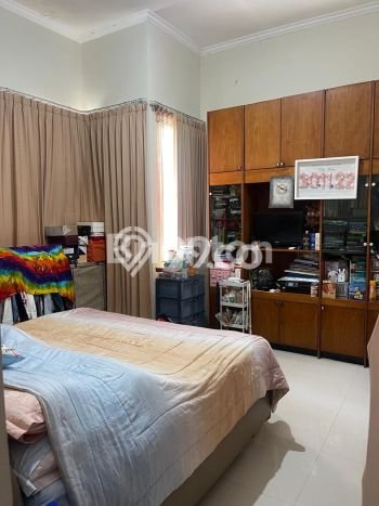 Rumah Elit Modern Tanpa Renovasi di Pakuwon City Surabaya Rumah Elit Modern Tanpa Renovasi di Pakuwon City Surabaya
