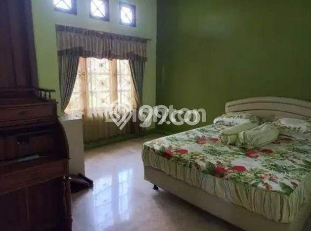 Rumah Mewah LB 370m2 Siap Huni Desain Elegan di Ketintang, Surabaya Rumah Mewah LB 370m2 Siap Huni Desain Elegan di Ketintang, Surabaya