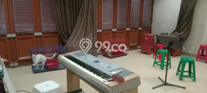 Rumah Mewah Dijual LT 716m2 di Rungkut, Surabaya Rumah Mewah Dijual LT 716m2 di Rungkut, Surabaya