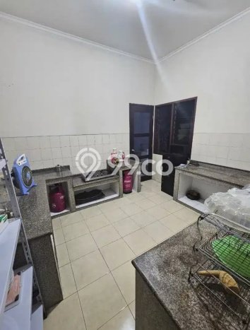 Dijual Rumah Premium dengan Fasilitas Sekitar Komplit di Gayungan, Surabaya Dijual Rumah Premium dengan Fasilitas Sekitar Komplit di Gayungan, Surabaya