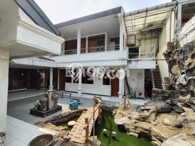 Rumah Luxury Modern Siap Huni di Dharma Husada Surabaya Rumah Luxury Modern Siap Huni di Dharma Husada Surabaya