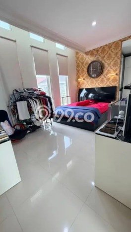 For Sale! Premium House LT 295m2 Desain Modern di Pakuwon City For Sale! Premium House LT 295m2 Desain Modern di Pakuwon City