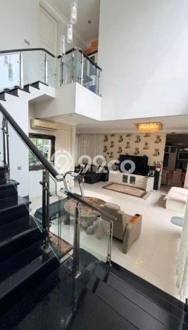 For Sale! Premium House LT 295m2 Desain Modern di Pakuwon City For Sale! Premium House LT 295m2 Desain Modern di Pakuwon City