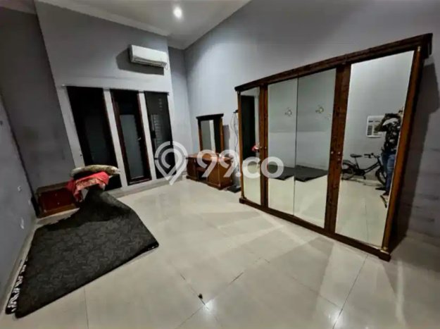 Dijual Rumah Premium dengan Fasilitas Sekitar Komplit di Gayungan, Surabaya Dijual Rumah Premium dengan Fasilitas Sekitar Komplit di Gayungan, Surabaya