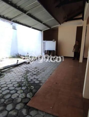 Dijual Hunian Mewah dengan Fasilitas Sekitar Komplit di Rungkut, Surabaya Dijual Hunian Mewah dengan Fasilitas Sekitar Komplit di Rungkut, Surabaya