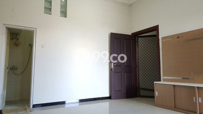 Rumah Minimalis 4 KT di Mulyosari Surabaya Unfurnished Rumah Minimalis 4 KT di Mulyosari Surabaya Unfurnished