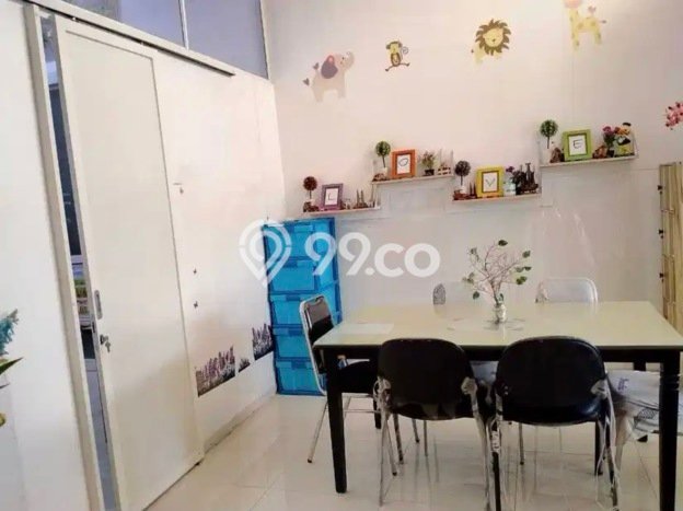 Jual Rumah Eksklusif 3 KT di Kedung Baruk, Surabaya Jual Rumah Eksklusif 3 KT di Kedung Baruk, Surabaya