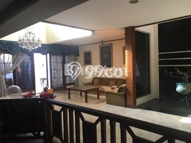 Jual Rumah Mewah Megah Dengan View Cantik di Jemursari, Surabaya Jual Rumah Mewah Megah Dengan View Cantik di Jemursari, Surabaya