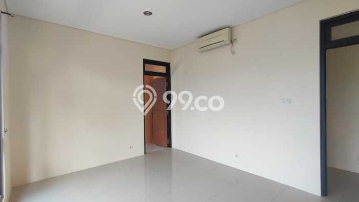 Jual Rumah Luas Elegan Dengan View Eksklusif di Sentul, Bogor Jual Rumah Luas Elegan Dengan View Eksklusif di Sentul, Bogor