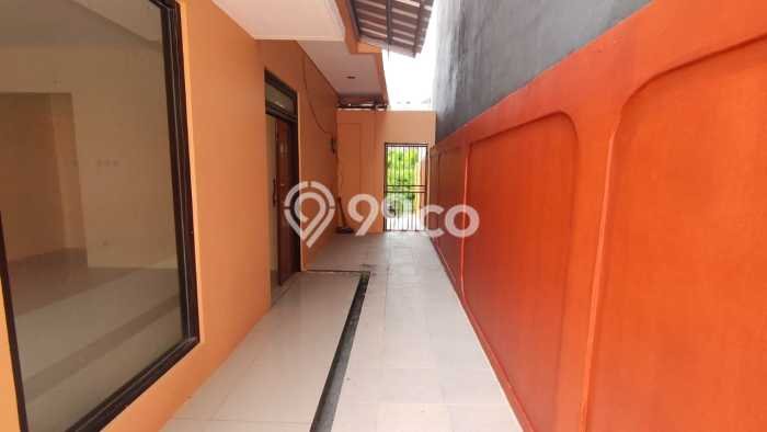 Jual Rumah Luas Elegan Dengan View Eksklusif di Sentul, Bogor Jual Rumah Luas Elegan Dengan View Eksklusif di Sentul, Bogor