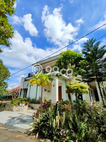 Hunian Elit LB 350m2 Siap Pakai Desain Elegan di Sentul, Bogor Hunian Elit LB 350m2 Siap Pakai Desain Elegan di Sentul, Bogor