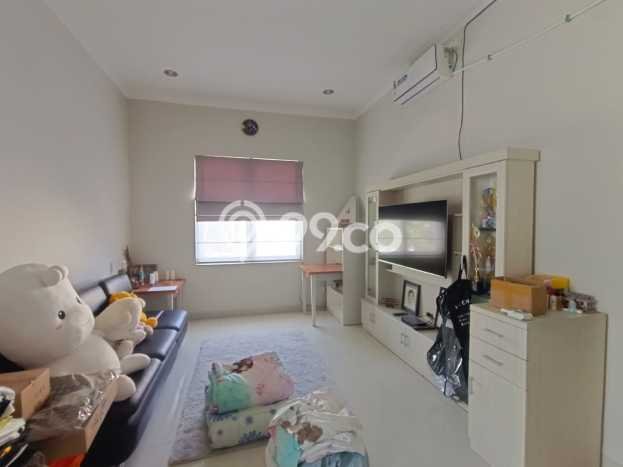 Dijual Rumah Luas Elegan Dengan View Cantik di Sentul, Bogor Dijual Rumah Luas Elegan Dengan View Cantik di Sentul, Bogor