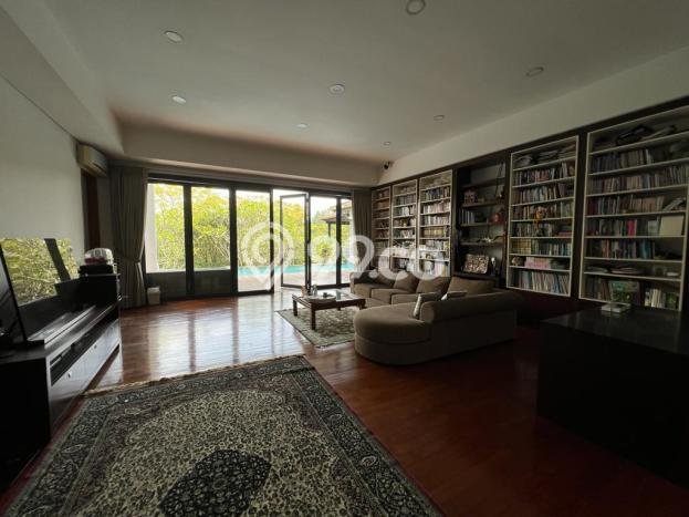 For Sale! Luxury House LT 1885m2 Desain Modern di Sentul For Sale! Luxury House LT 1885m2 Desain Modern di Sentul