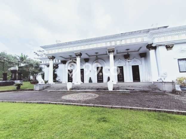 Rumah Luxury Modern Tanpa Renovasi di Sentul Bogor Rumah Luxury Modern Tanpa Renovasi di Sentul Bogor