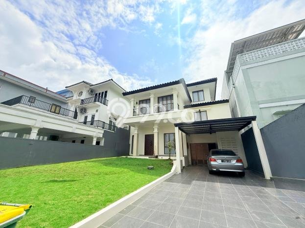 Hunian Mewah LB 250m2 Siap Pakai Desain Elegan di Sentul City, Bogor Hunian Mewah LB 250m2 Siap Pakai Desain Elegan di Sentul City, Bogor